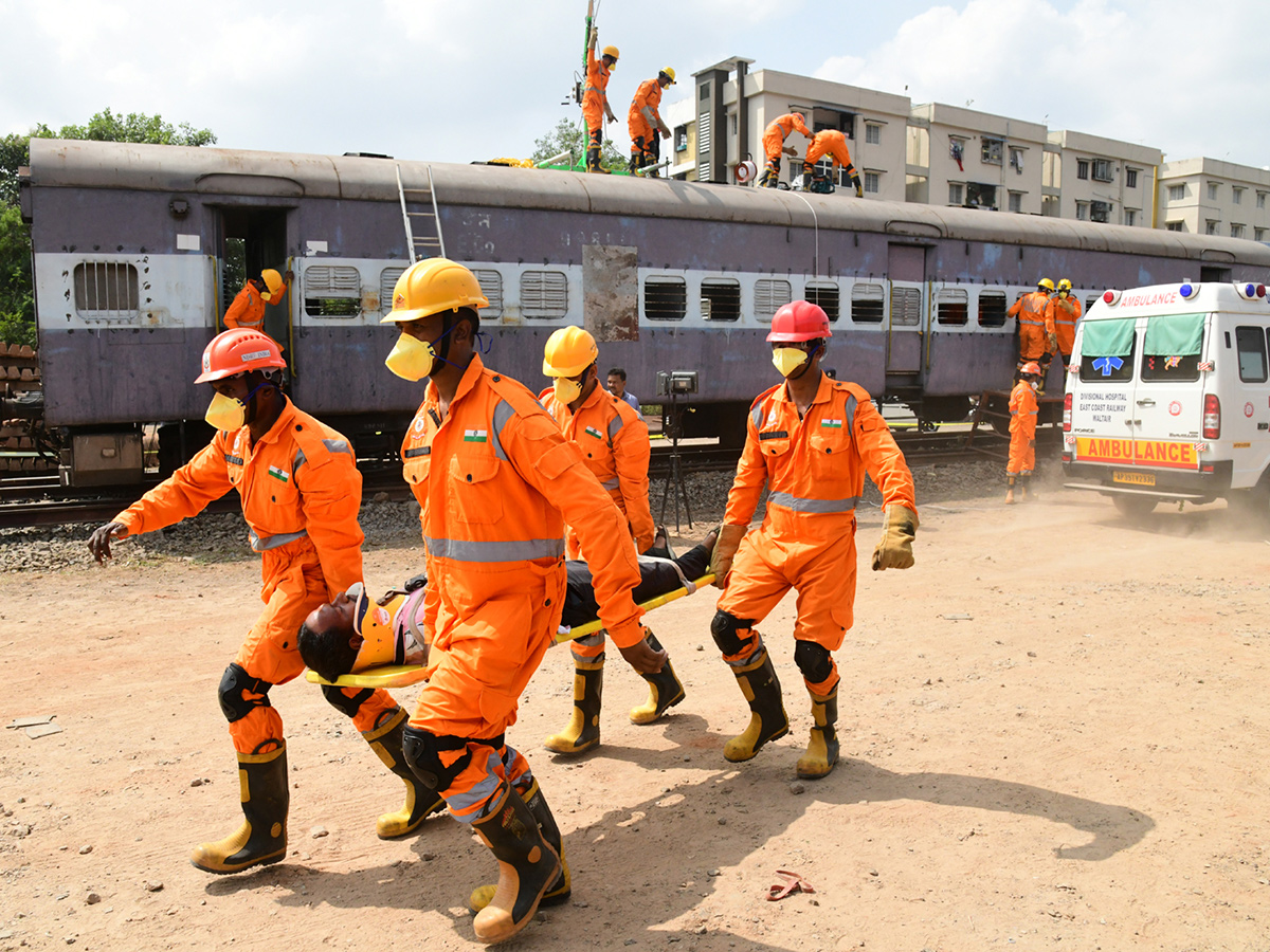 Train accident mock drill at Simhachalam railway station2