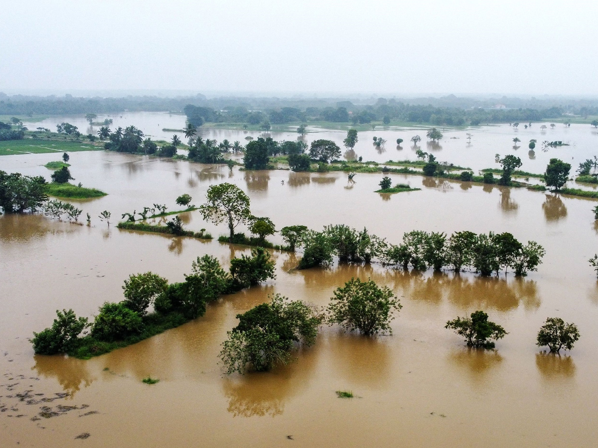 Cyclone Fengal : Heavy Rain Causes Waterlogging In Chennai Photos2