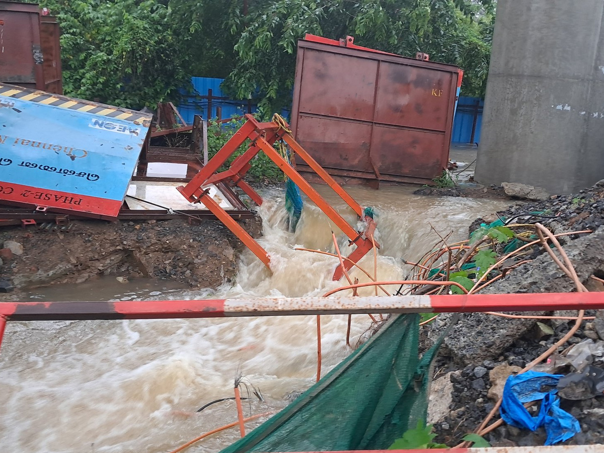 Cyclone Fengal : Heavy Rain Causes Waterlogging In Chennai Photos16