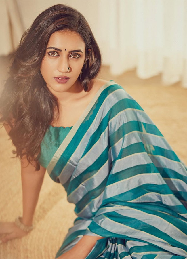 Actress Niharika Konidela New Song photos goes viral10