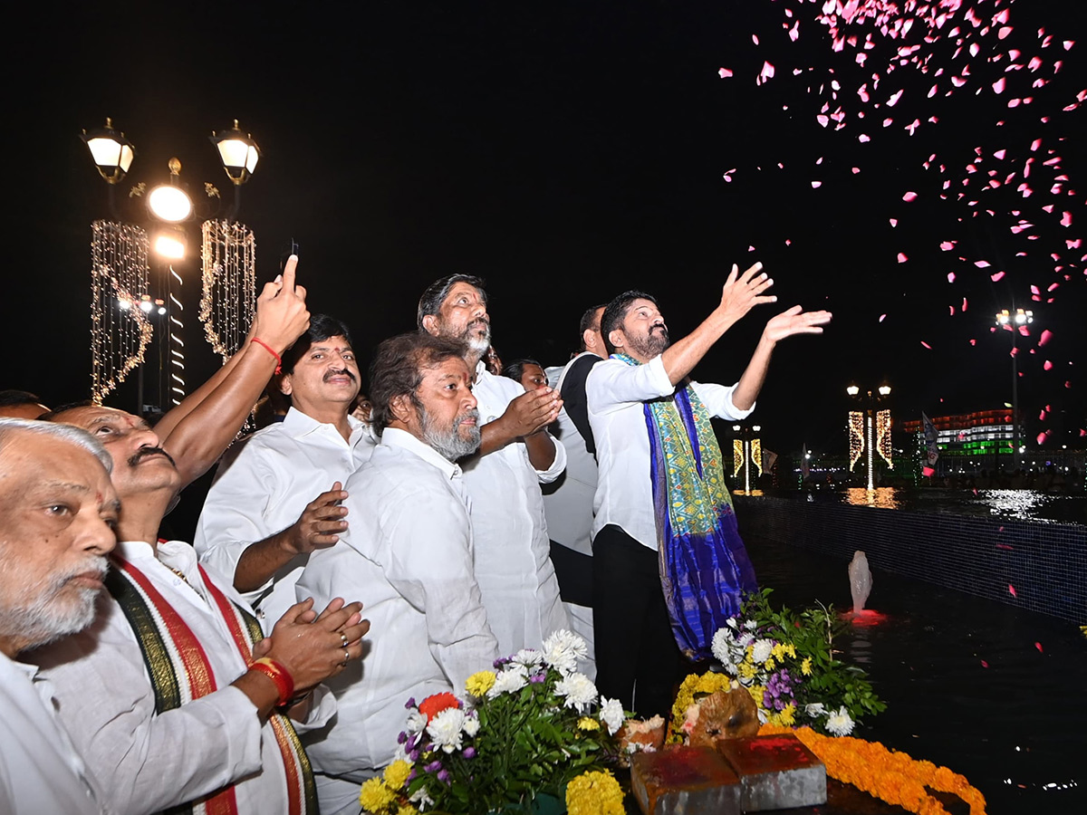 CM Revanth Reddy Inaugurates Telangana Thalli Statue At Secretariat2