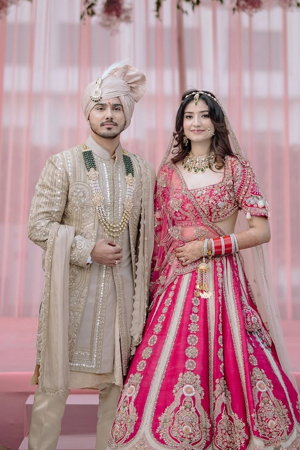 Popular Influencer Sunny Chopra Got Married To Kaushki Photos Goes Viral6