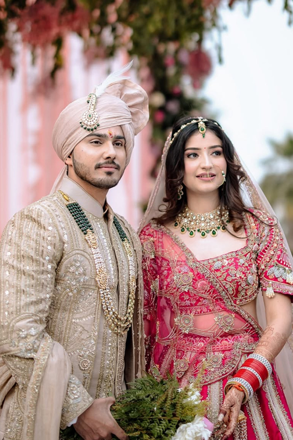 Popular Influencer Sunny Chopra Got Married To Kaushki Photos Goes Viral8