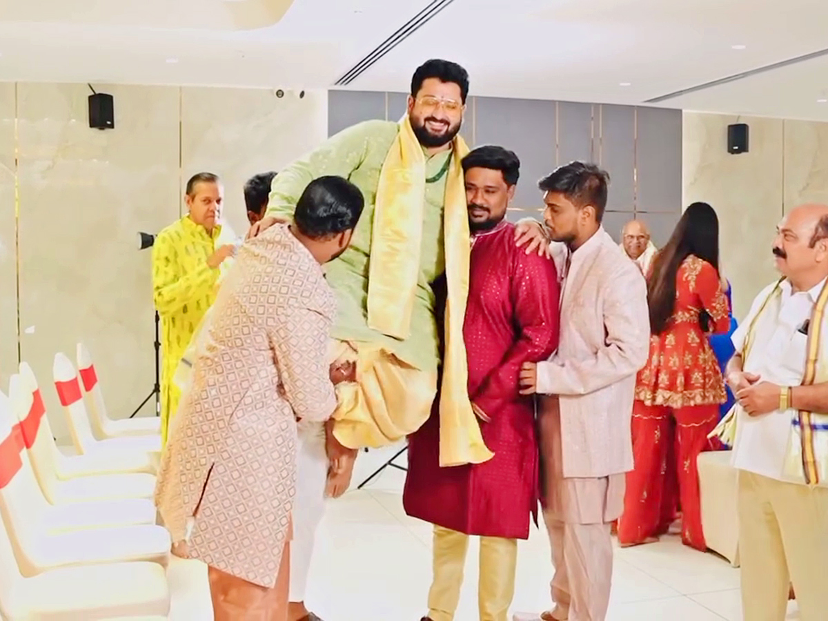 TV Actor Sai Kiran and Sravanthi Wedding Photos Goes Viral11