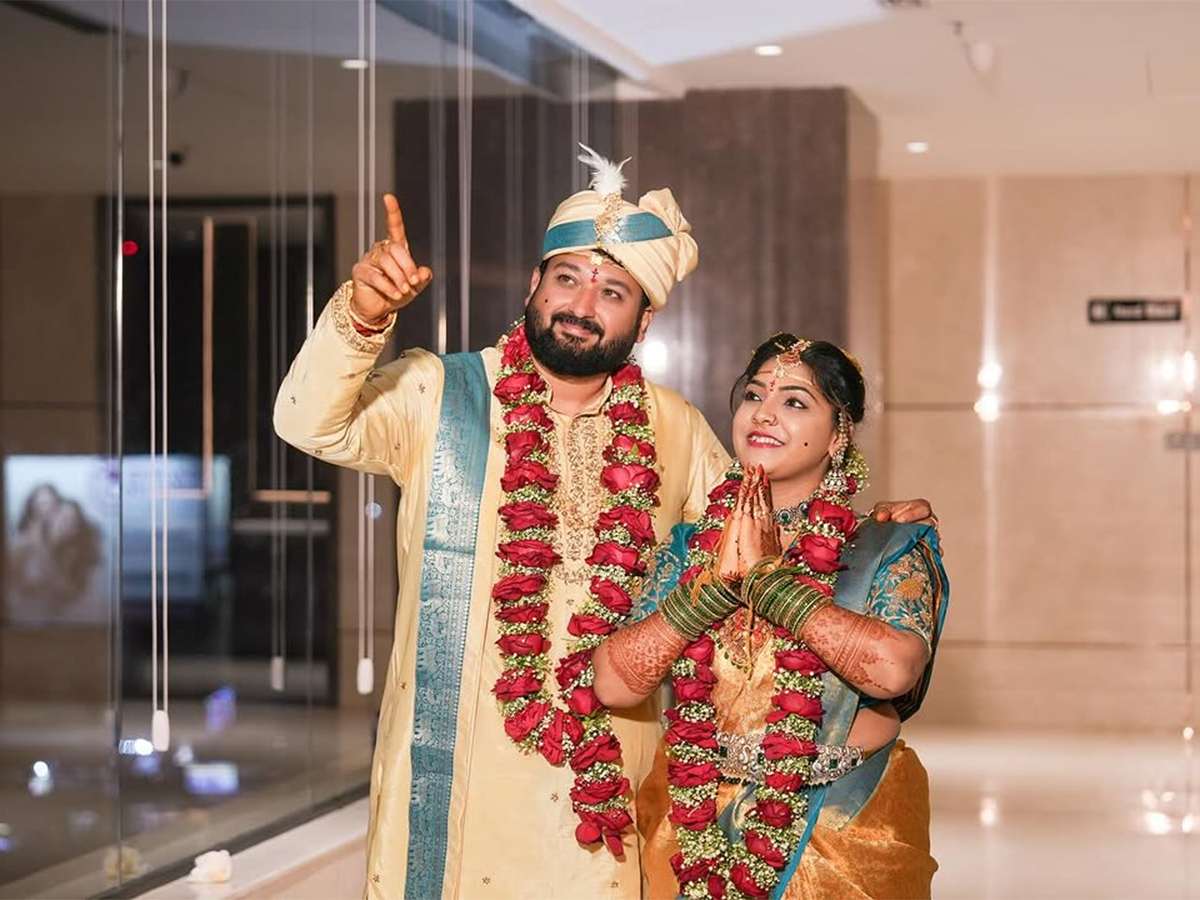 TV Actor Sai Kiran and Sravanthi Wedding Photos Goes Viral3