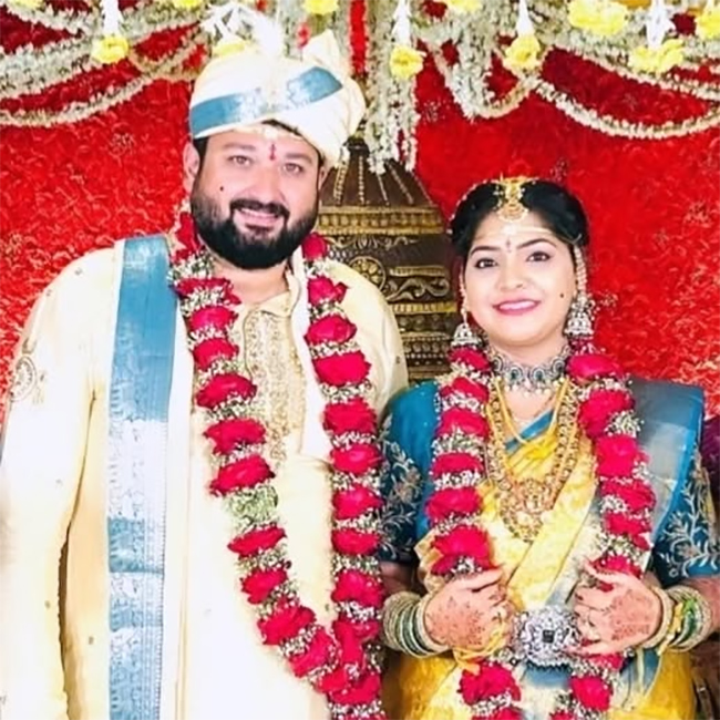 TV Actor Sai Kiran and Sravanthi Wedding Photos Goes Viral7