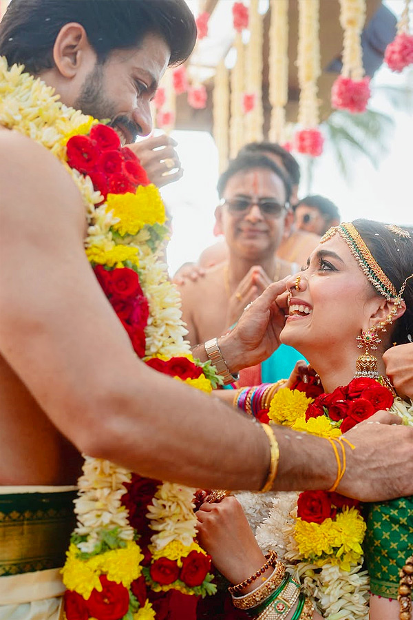 Grand Keerthy Suresh- Antony Thattil wedding Photos8