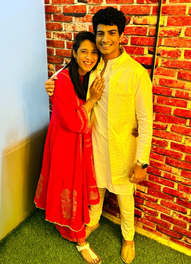 The boyfriend who celebrated Smriti Mandhana's century with the song Pushpa12