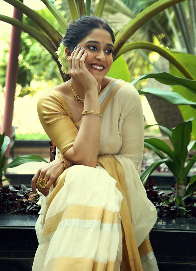 Regina Cassandra Birthday Special15