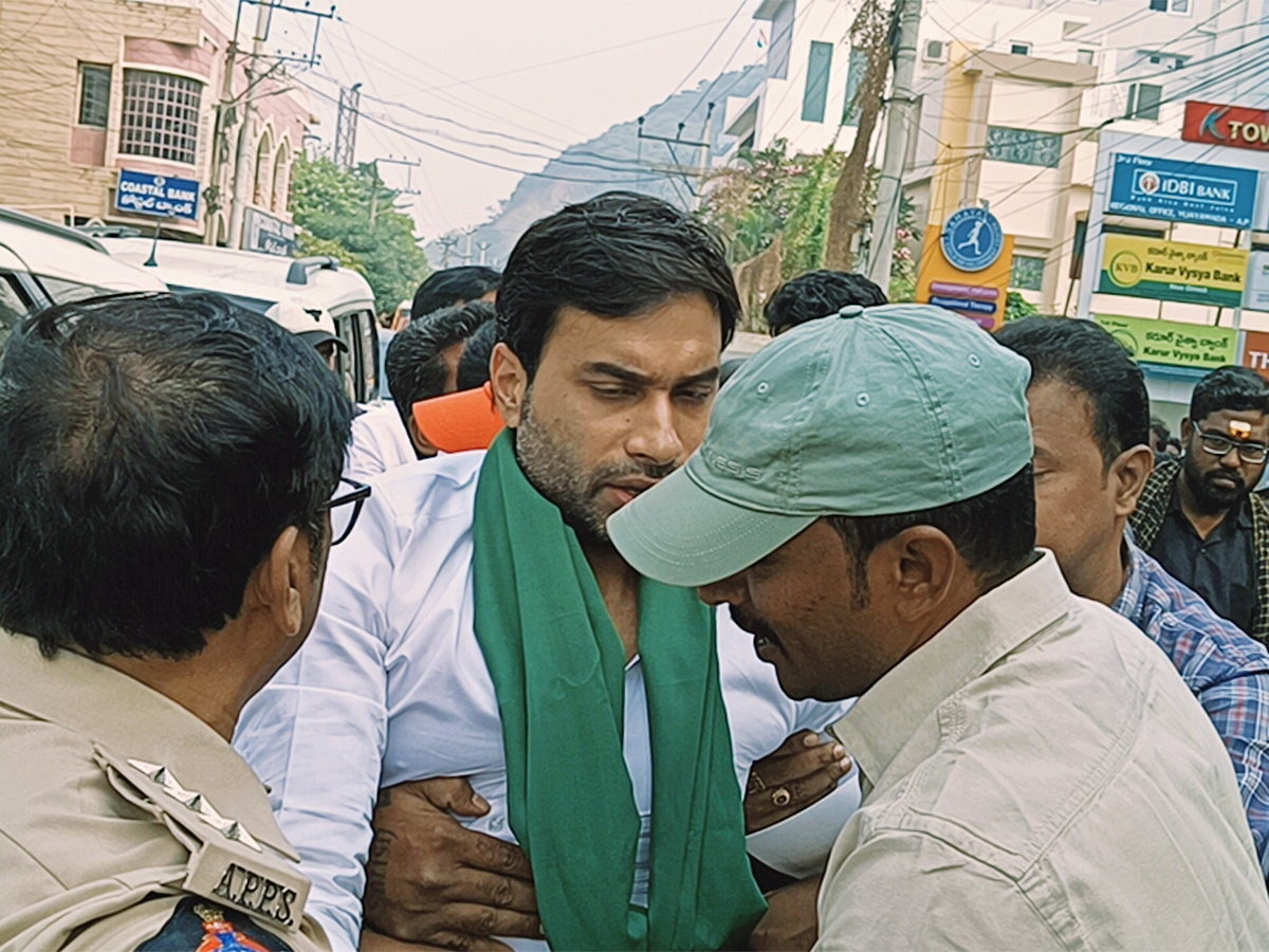 YSRCP Protest Against Farmers Problems Photos26