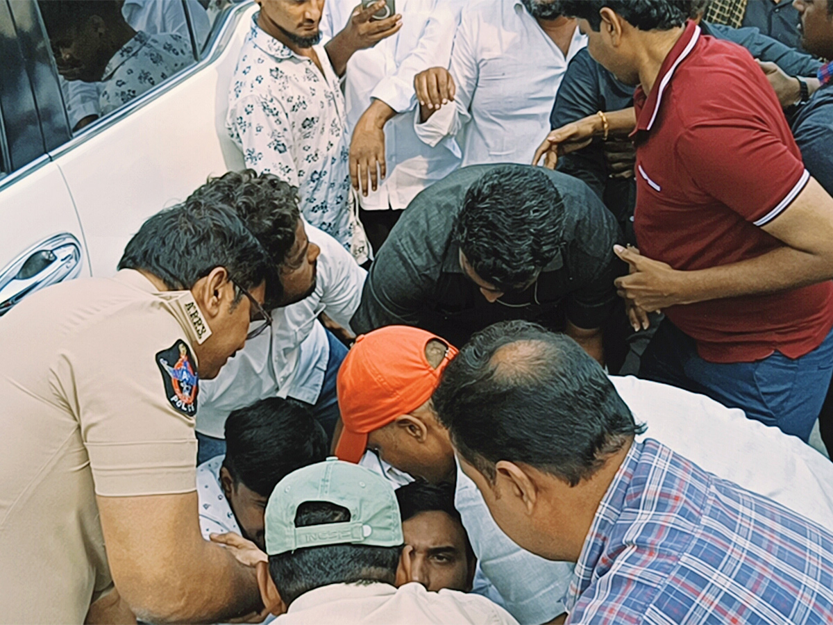 YSRCP Protest Against Farmers Problems Photos27