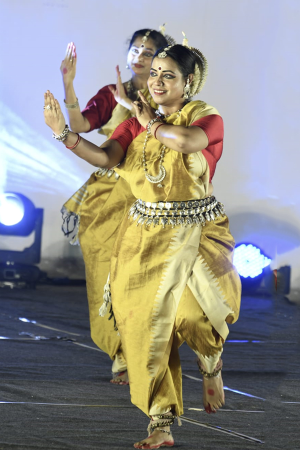 Cultural Dance That Embraced The Audience At Taramati Baradhari Hyderabad23