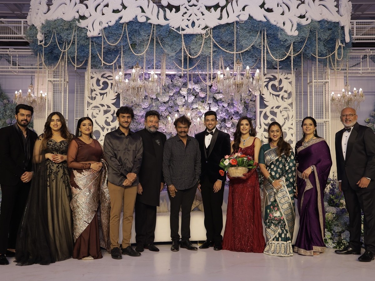 Celebrities Buzz At Kalidas Jayaram And Tarini Kalingarayar Reception Photos Goes Viral27