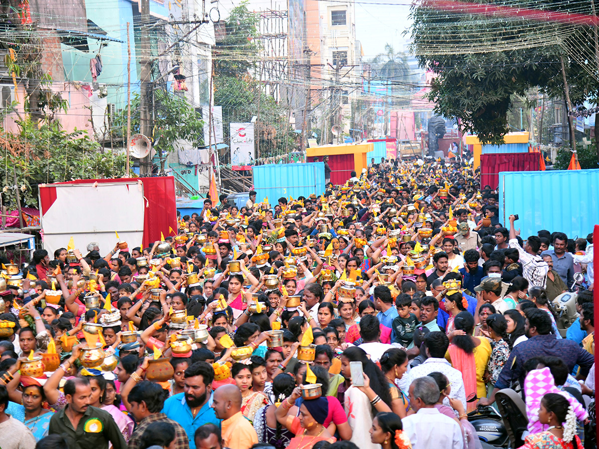 Maridamma Thalli Jathara At Peddapuram Photos15