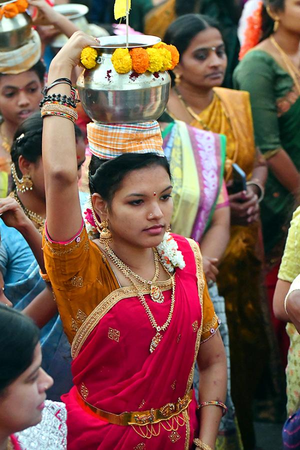 Maridamma Thalli Jathara At Peddapuram Photos6