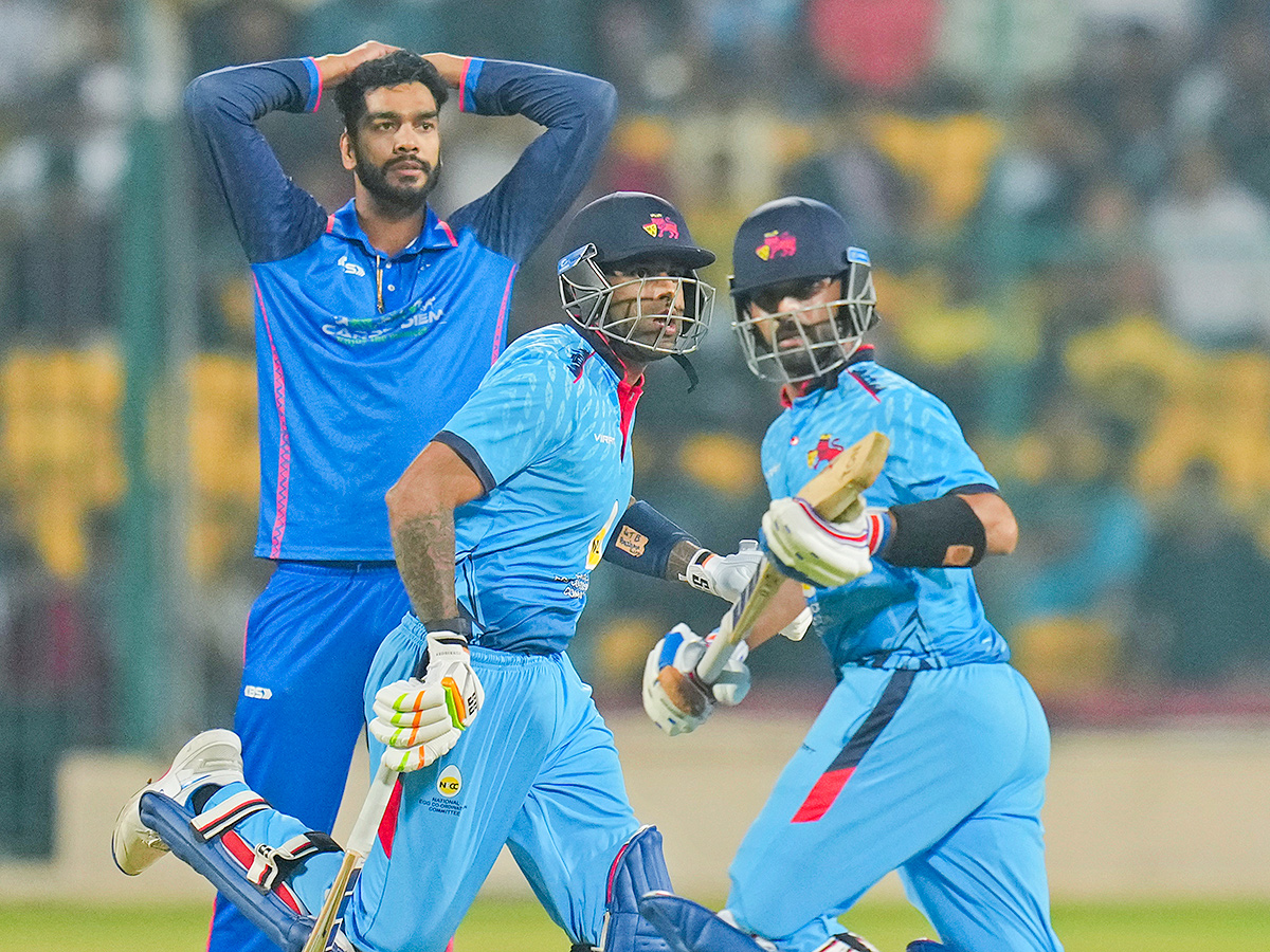 winning the T20 cricket final match of the Syed Mushtaq Ali Trophy17