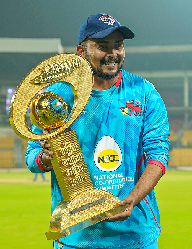 winning the T20 cricket final match of the Syed Mushtaq Ali Trophy4