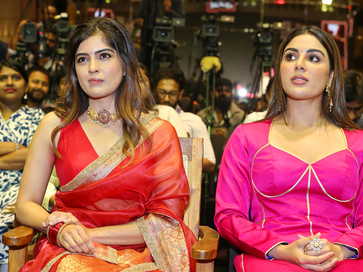 Amritha Aiyer And Samyuktha Menon Mesmerizing Looks in Bachhala Malli Pre Release Event Photos11