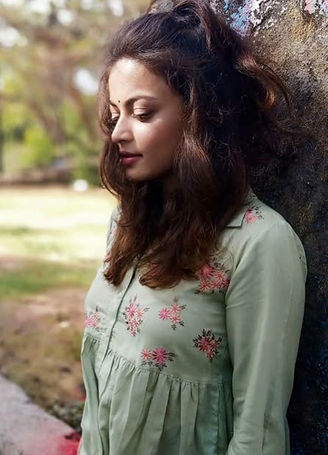 Sneha Ullal Birthday Special Facts6