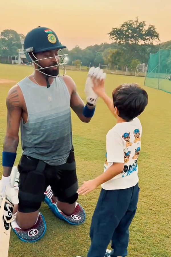 Just Two Chill Guy: Hardik Pandya Post With son in matching outfits Pics Viral7