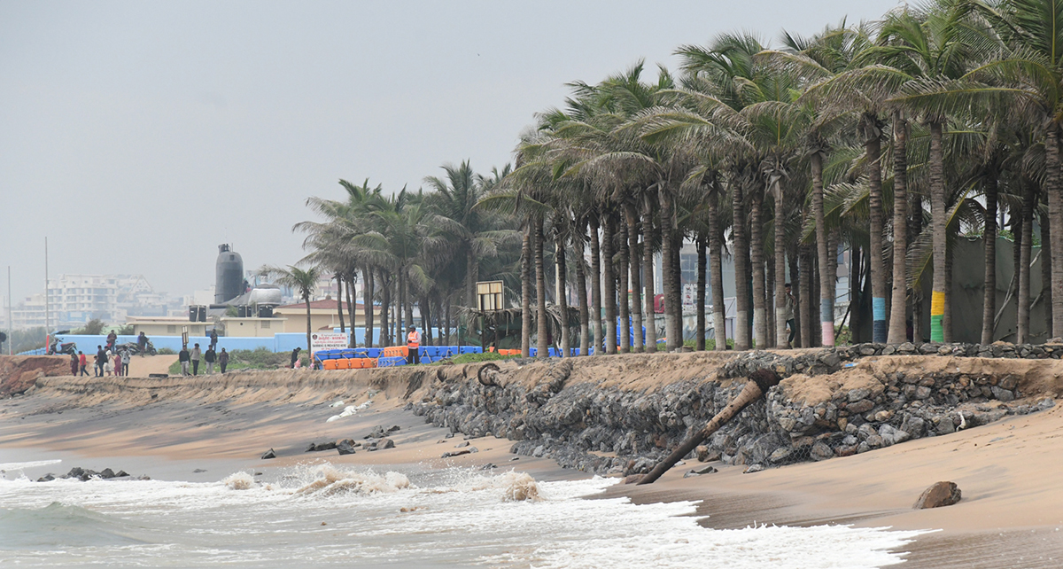 Weather report : Heavy rain in Visakhapatnam Photos5