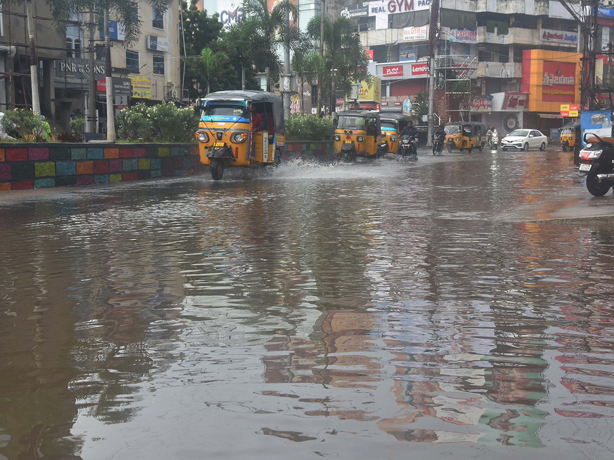 Heavy Rains in Cyclone Fengal Photos12