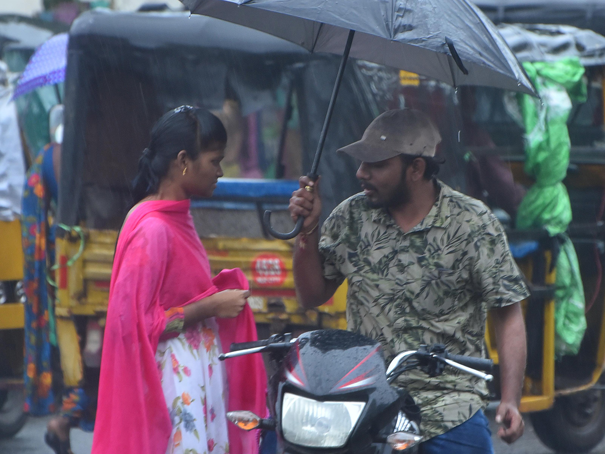 Heavy Rains in Cyclone Fengal Photos14