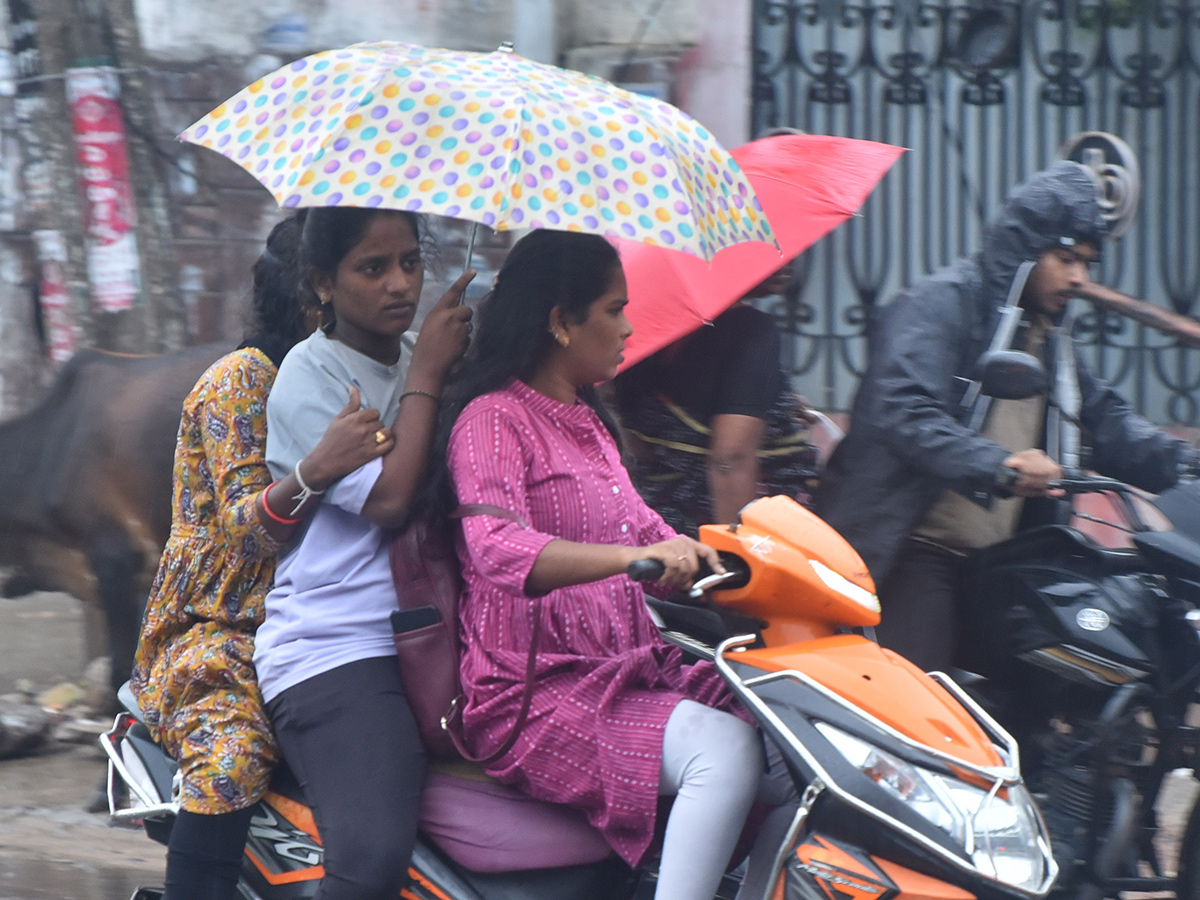 Heavy Rains in Cyclone Fengal Photos19