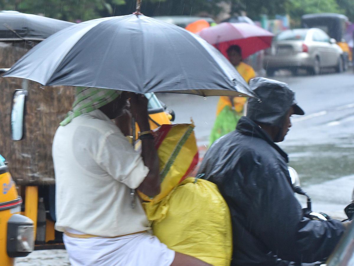 Heavy Rains in Cyclone Fengal Photos20