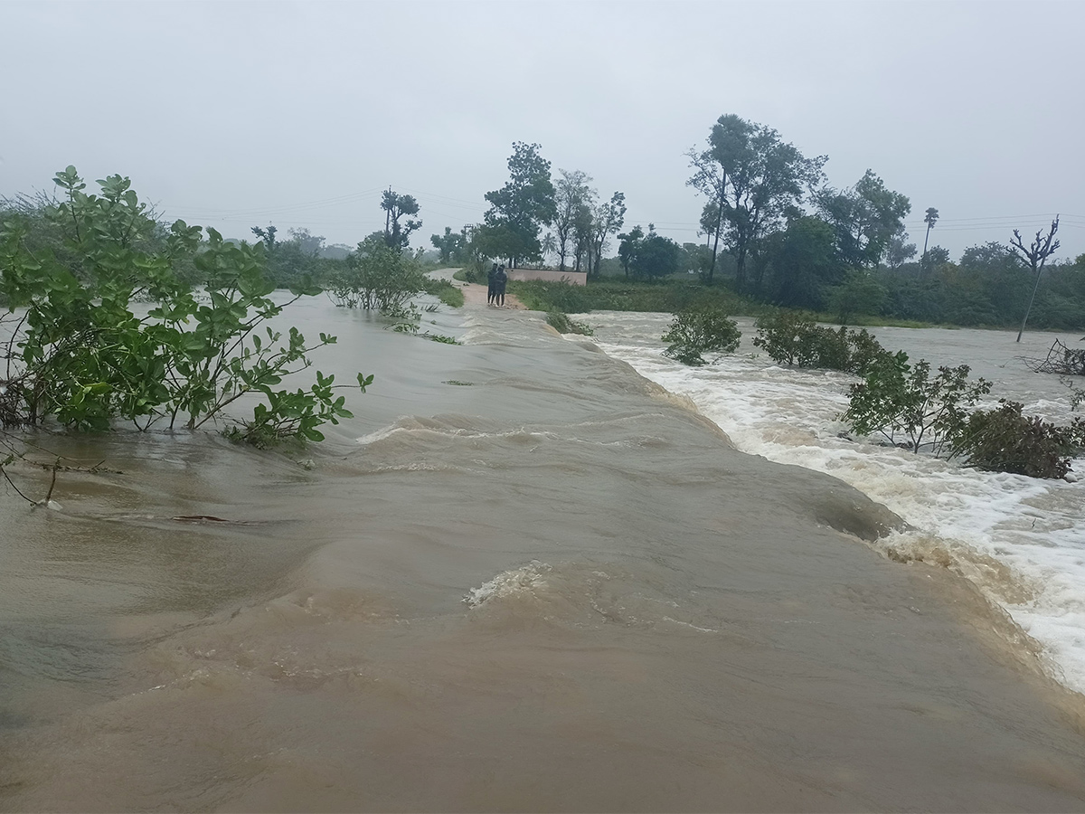 Heavy Rains in Cyclone Fengal Photos25