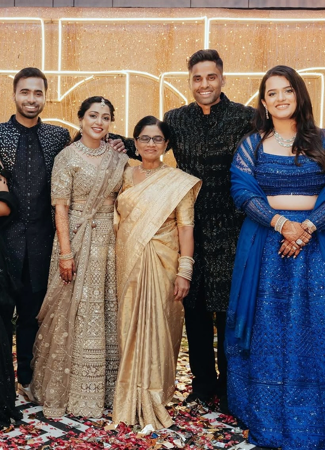 Suryakumar Yadav Shares candid pictures from his sister wedding Goes Viral7