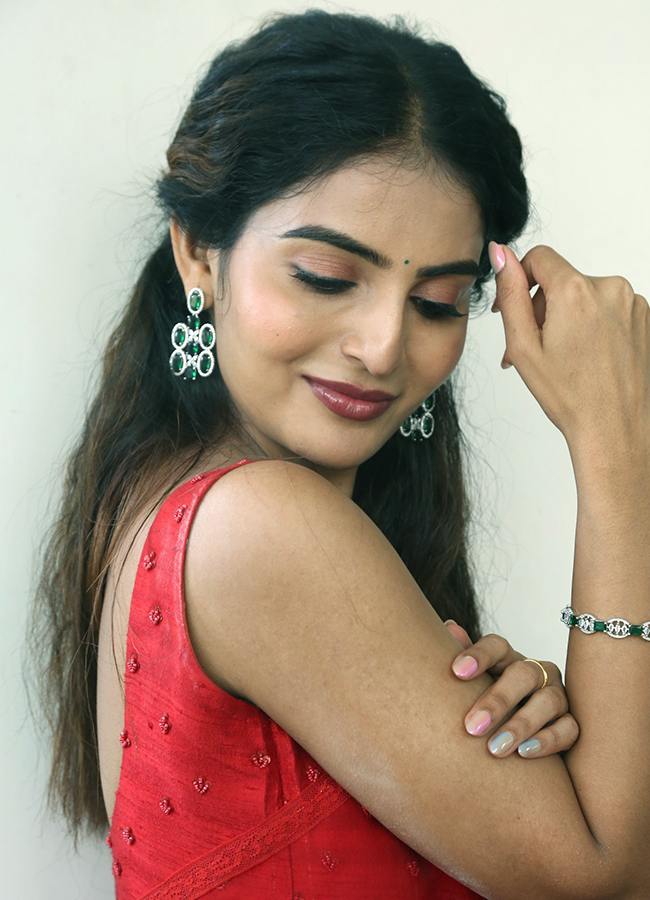 Actress Ananya Nagalla Latest Stills In Red Saree, Photos Gallery Goes Viral11