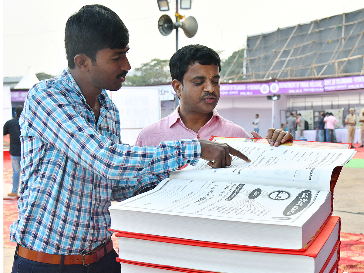 Telangana CM inaugurates 37th Hyderabad book fair16