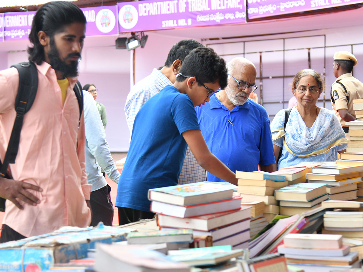 Telangana CM inaugurates 37th Hyderabad book fair4