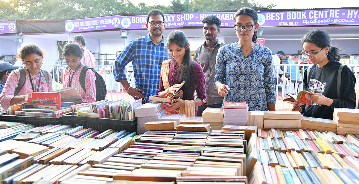 Telangana CM inaugurates 37th Hyderabad book fair5