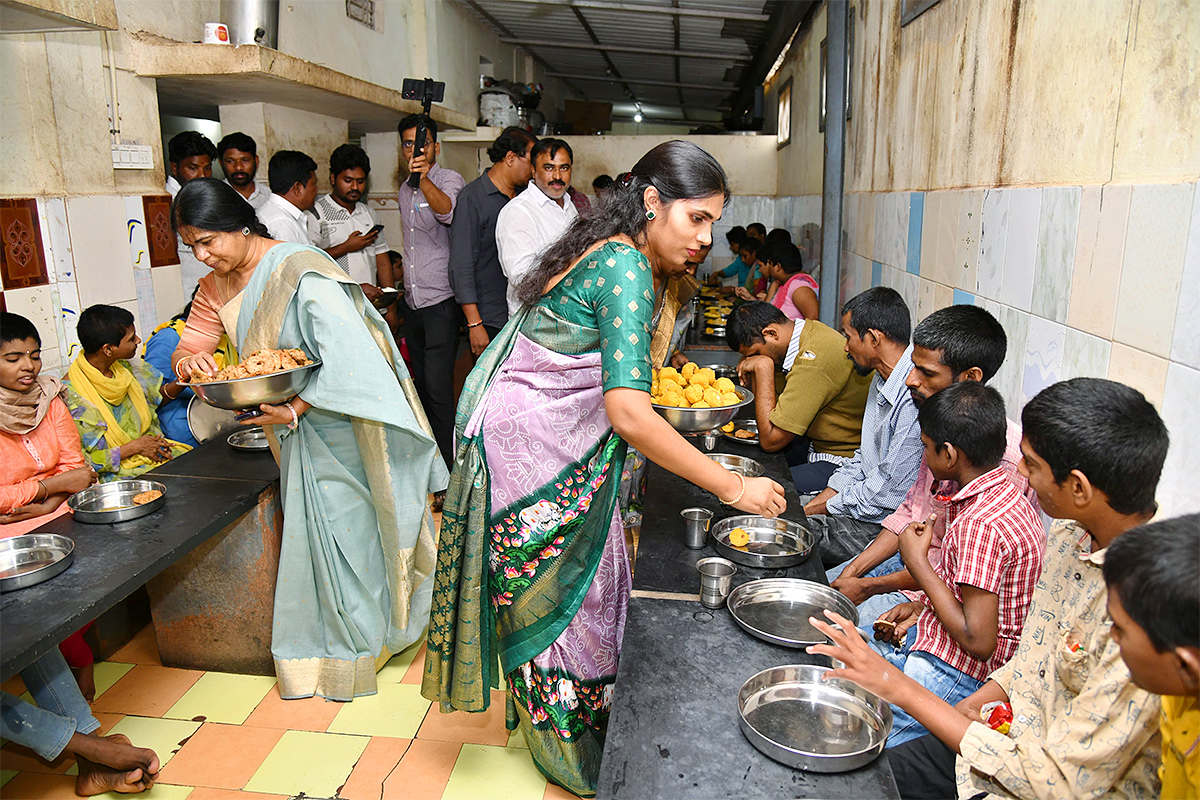 ys jagan mohan reddy birthday celebrations in andhra pradesh photos goes viral29