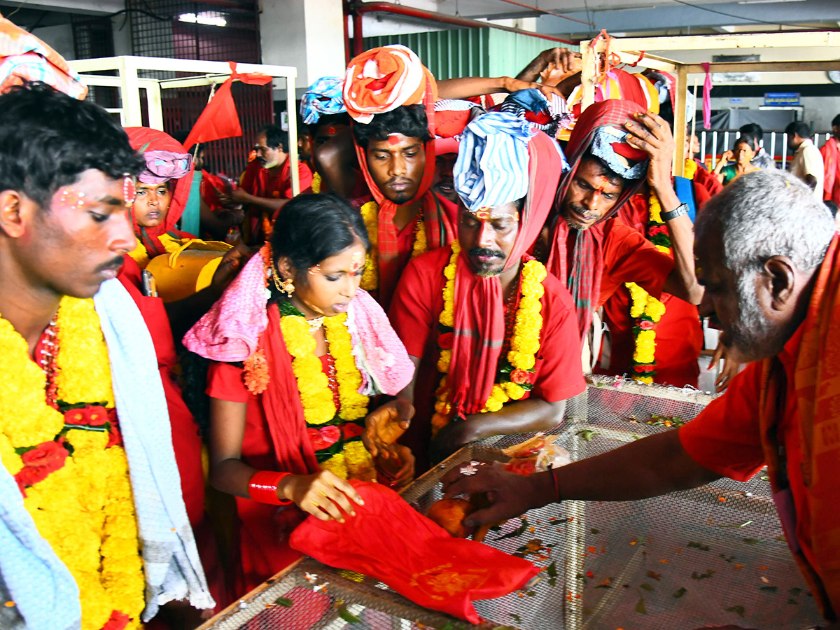 Bhavani Deeksha Viramana Starts At Durga Temple Vijayawada Photos15