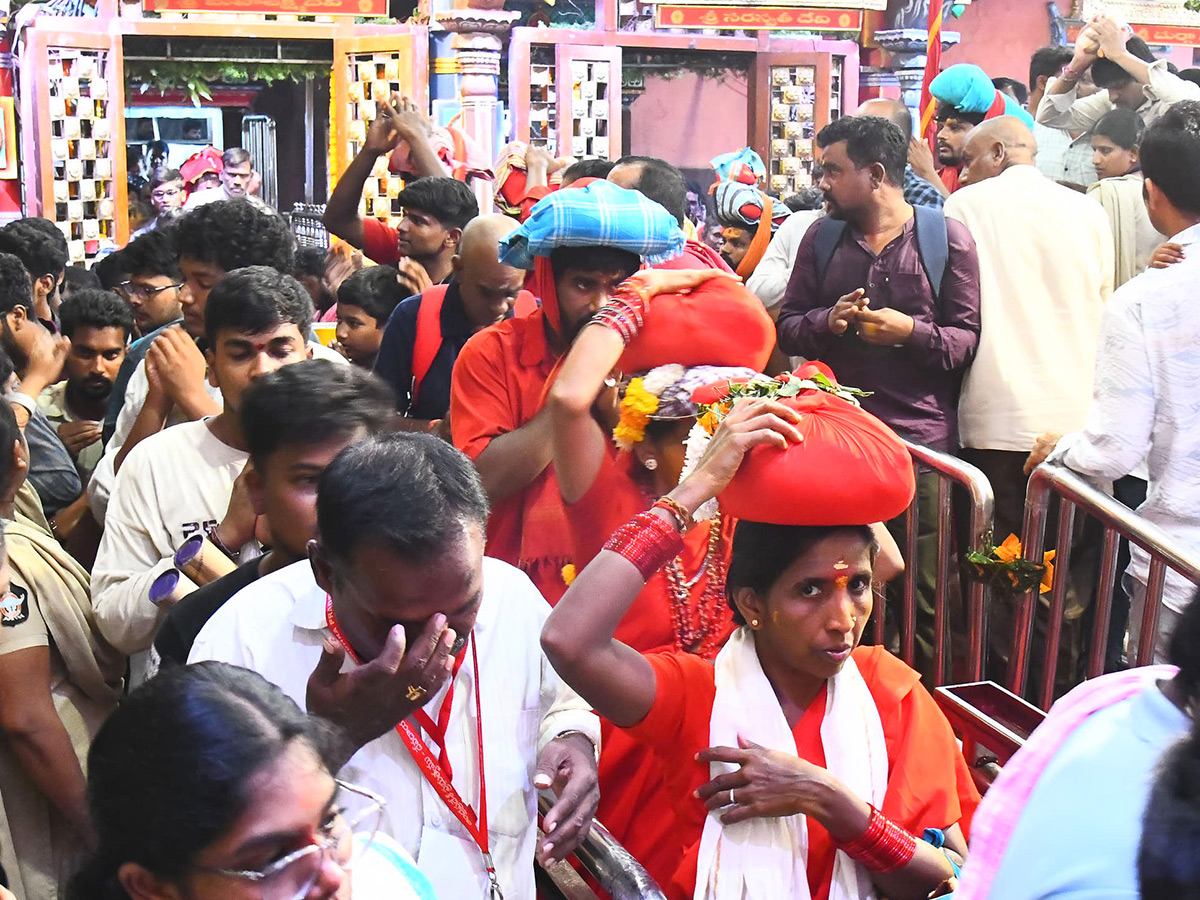 Bhavani Deeksha Viramana Starts At Durga Temple Vijayawada Photos21