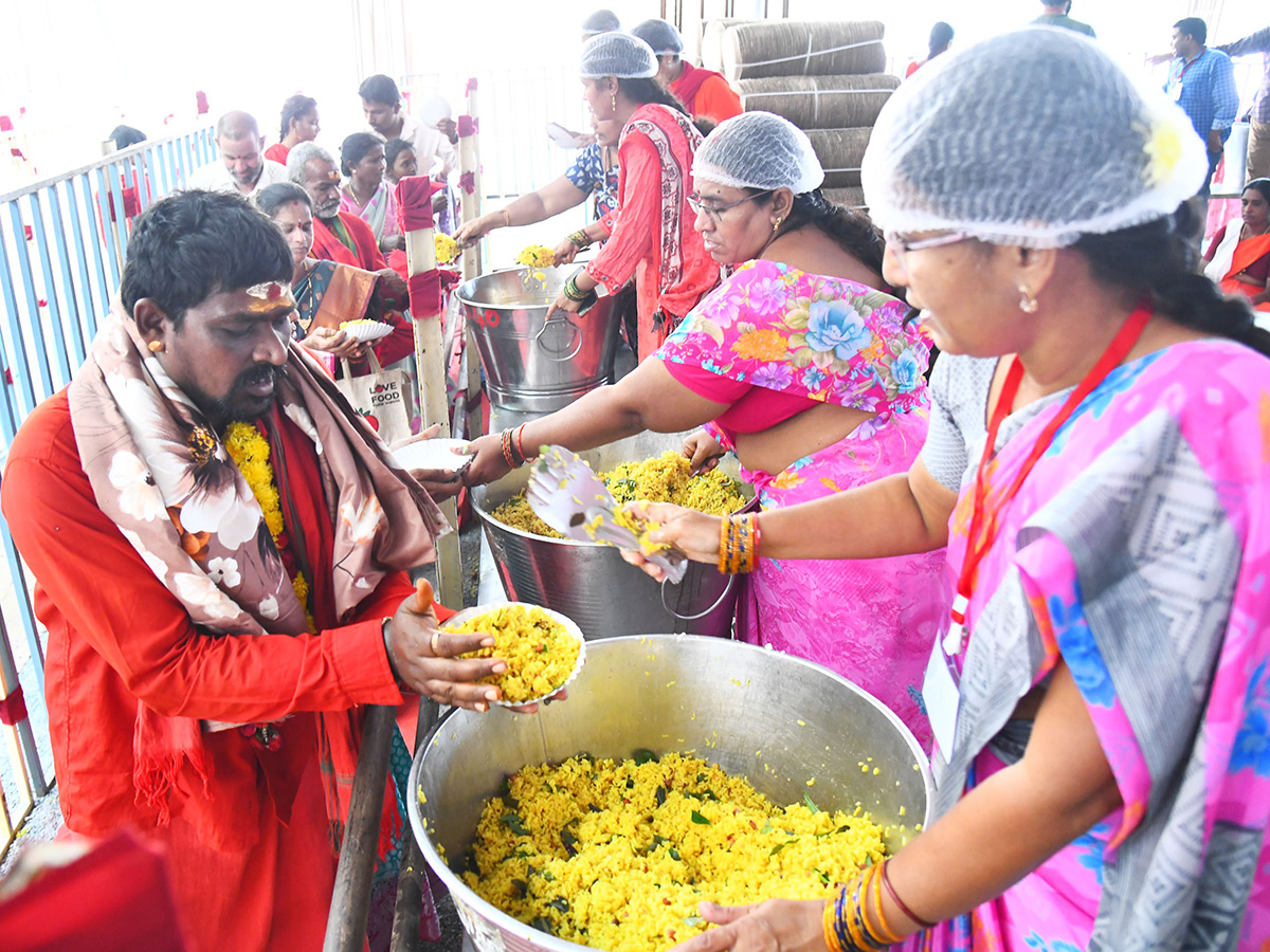 Bhavani Deeksha Viramana Starts At Durga Temple Vijayawada Photos24