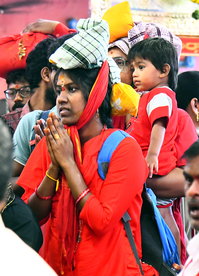 Bhavani Deeksha Viramana Starts At Durga Temple Vijayawada Photos41