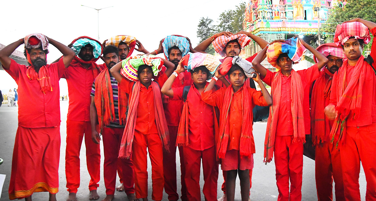 Bhavani Deeksha Viramana Starts At Durga Temple Vijayawada Photos5