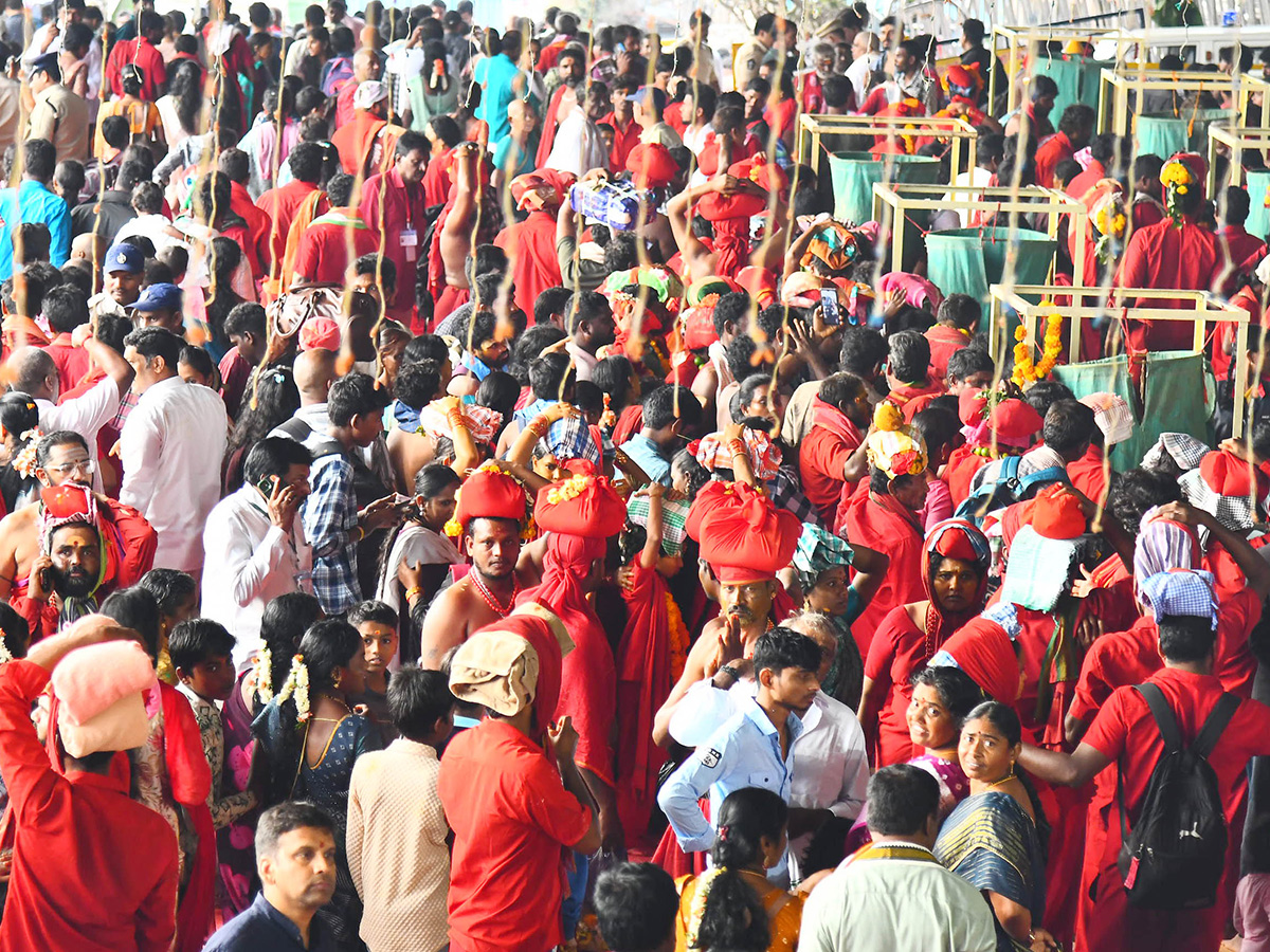 Bhavani Deeksha Viramana Starts At Durga Temple Vijayawada Photos9