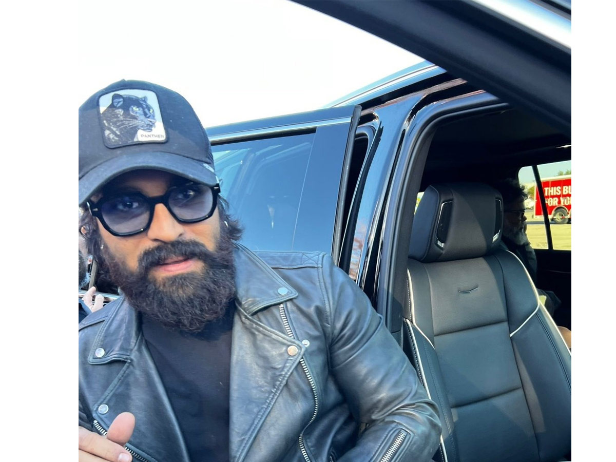 Ram Charan Departs for the USA for Game Changer Movie Event Photos Viral2