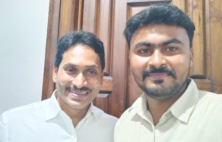 YS Jagan Birthday Special Photos3