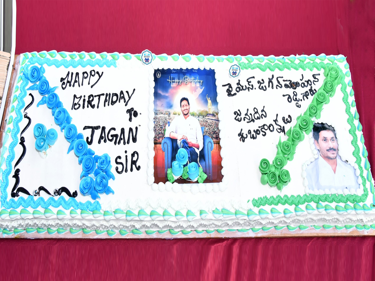 HBDYSJAGAN YS Jagan mohan reddy birthday celebration photos3