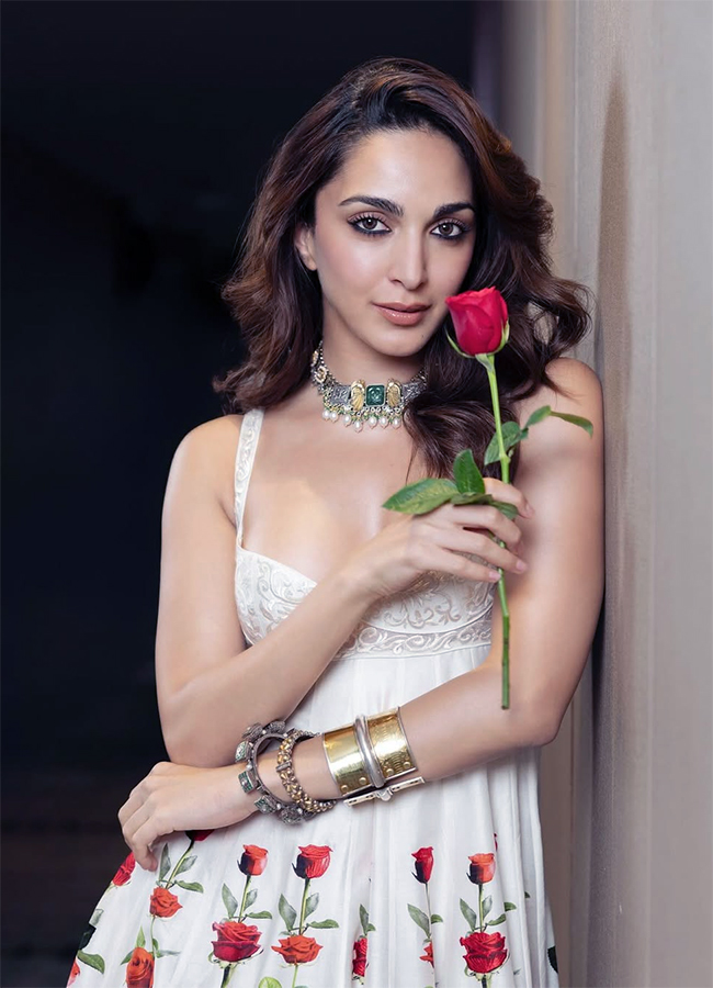 Actress Kiara Advani Game Changer Photos Goes Viral2