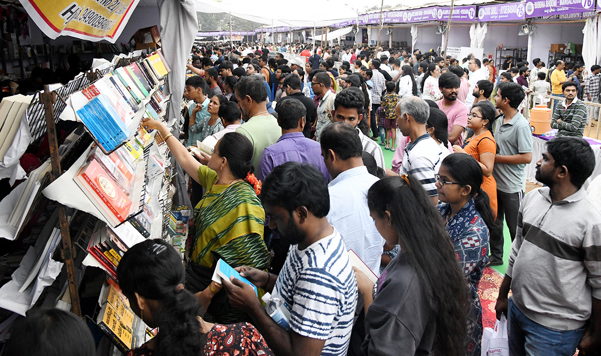 Hyderabad Book Fair Draws Record 90,000 Visitors on Sunday2