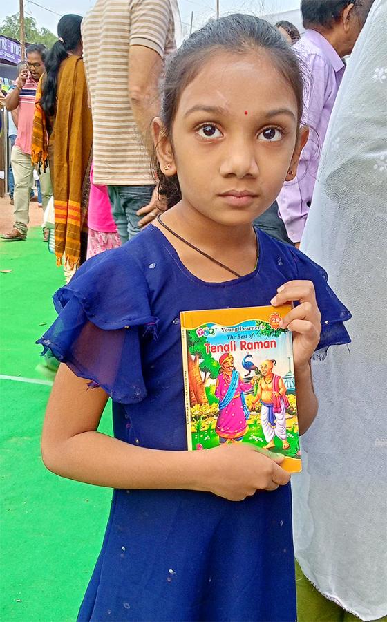 Hyderabad Book Fair Draws Record 90,000 Visitors on Sunday15