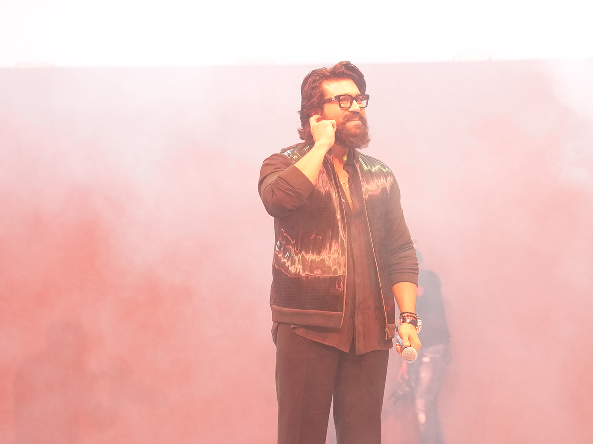 Ram Charan Game Changer Global Event At Dallas photos goes viral5