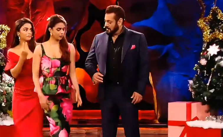 Salman Khan Dances to Nain Matakka with 'Baby John' Stars Varun Dhawan, Keerthy Suresh Photos2